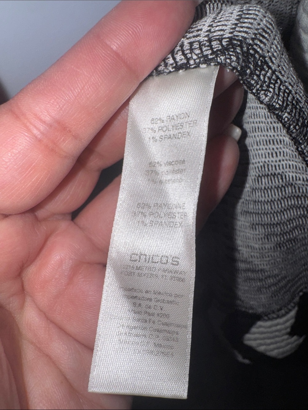 Chico’s - Black & White Geometric Textured Jacket – Size 2 (Large) - Picture 14 of 16